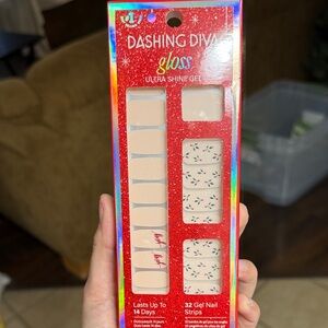 Dashing Diva Gloss Gel Nail Strips - Cream and Red